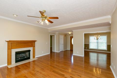 121 Foxrun, Springfield, TN 37172 photo 7