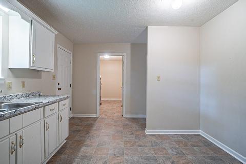 710 E Castle St, Murfreesboro, TN 37130 photo 8