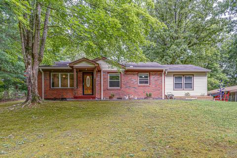 102 Robin Rd, Dickson, TN 37055 photo 1