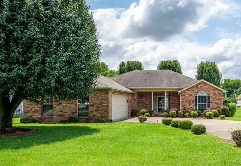 2123 Spring Hill Cir, Spring Hill, TN 37174 photo 1