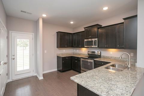 3935 Cannonsgate Ln, Murfreesboro, TN 37128 photo 8