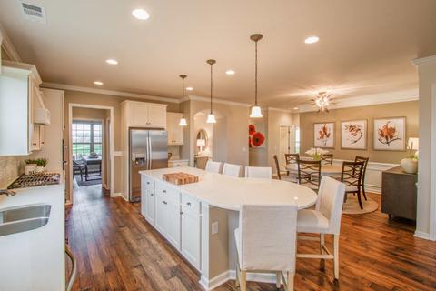 1069 Sumner Grv, Spring Hill, TN 37174 photo 5