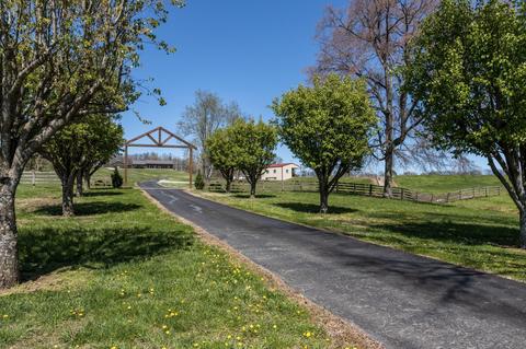 440 Allisona Rd, Eagleville, TN 37060 photo 1