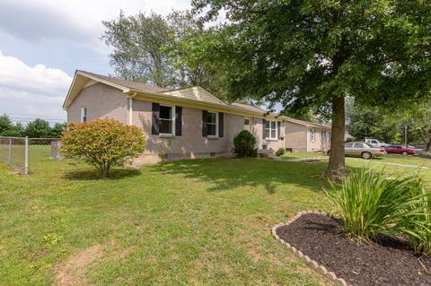 300 Greer Dr, Springfield, TN 37172 photo 2