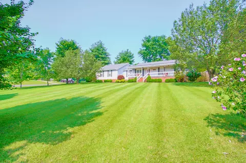 331 Brady Dr, Dickson, TN 37055 photo 3