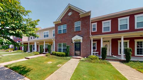 2016 Hemlock Dr, Spring Hill, TN 37174 photo 1