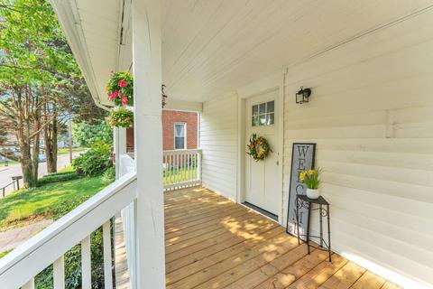 303 Willow St, Springfield, TN 37172 photo 3