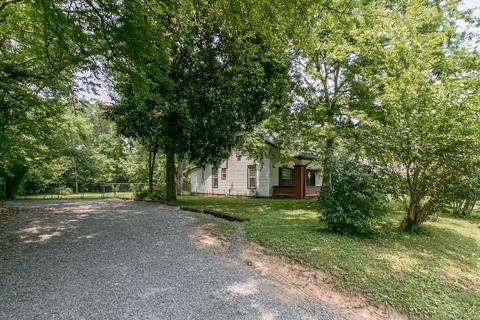 378 Third St, Guthrie, KY 42234 photo 5