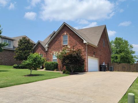 1921 Walking Dr, Murfreesboro, TN 37130 photo 2