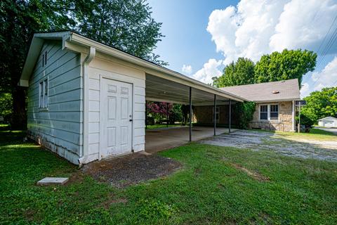 445 E Madison St E, Pulaski, TN 38478 photo 5