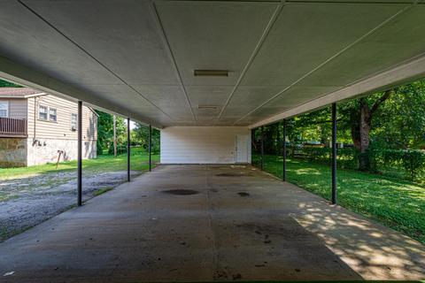445 E Madison St E, Pulaski, TN 38478 photo 8