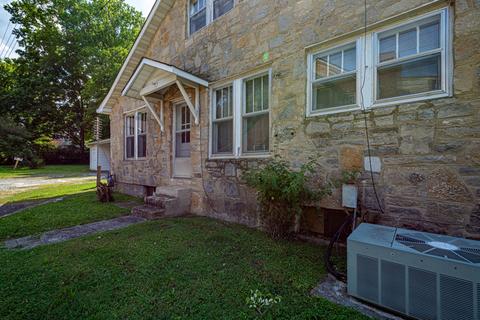445 E Madison St E, Pulaski, TN 38478 photo 3