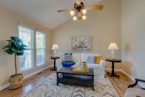 104 White Oak Dr, Dickson, TN 37055 photo 6