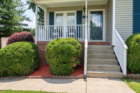 104 White Oak Dr, Dickson, TN 37055 photo 3