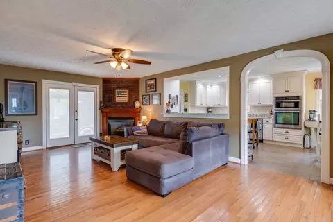 2207 Lee Rd, Spring Hill, TN 37174 photo 10