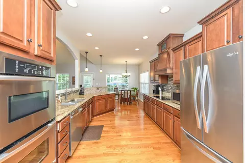 1002 Glessner Dr, Spring Hill, TN 37174 photo 14