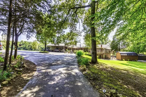 360 Second Creek Rd, Five Points, TN 38457 photo 4