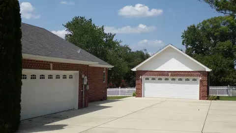 300 Mary Sharp Dr, Decherd, TN 37324 photo 3