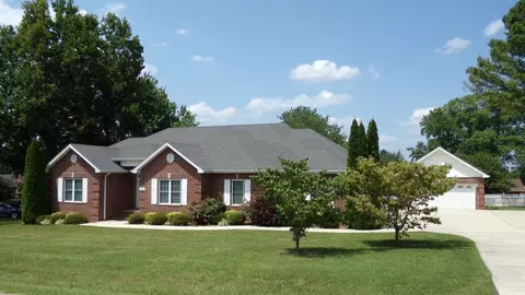 300 Mary Sharp Dr, Decherd, TN 37324 photo 2
