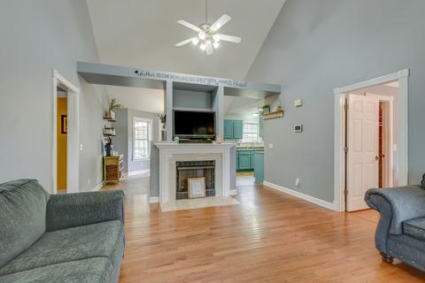 543 Leeza Loop, Dickson, TN 37055 photo 6