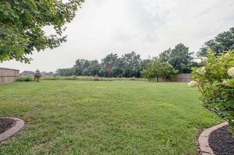 613 Gateway Dr, Murfreesboro, TN 37127 photo 2