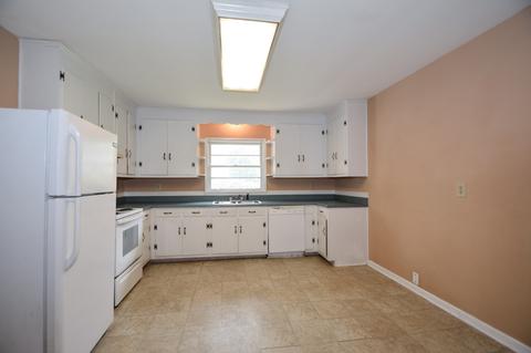 218 E Clark Blvd, Murfreesboro, TN 37130 photo 9
