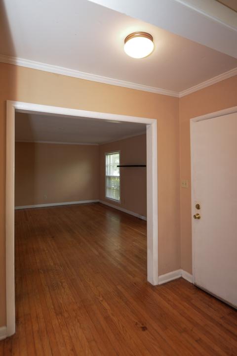 218 E Clark Blvd, Murfreesboro, TN 37130 photo 4