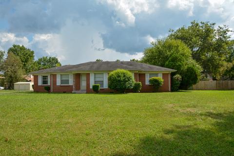 218 E Clark Blvd, Murfreesboro, TN 37130 photo 3