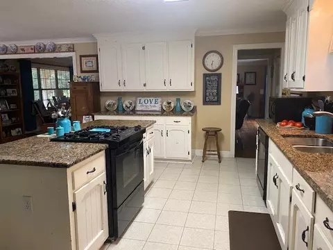 122 Browns Ln, Loretto, TN 38469 photo 8
