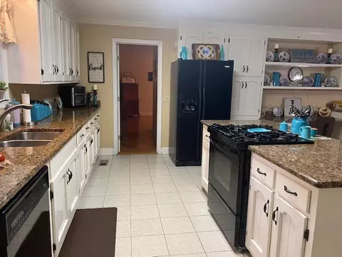 122 Browns Ln, Loretto, TN 38469 photo 9
