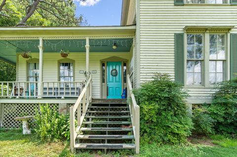 308 E Maple St, Erin, TN 37061 photo 3