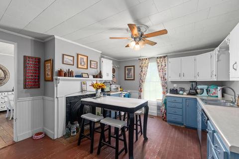 308 E Maple St, Erin, TN 37061 photo 18
