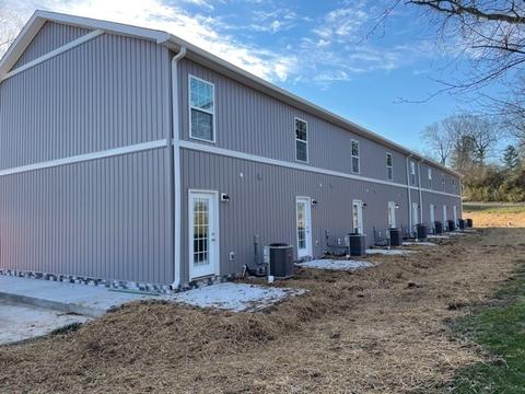 303 N Diagonal St, Decherd, TN 37324 photo 4