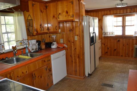 129 Byrd Rd, Dover, TN 37058 photo 2