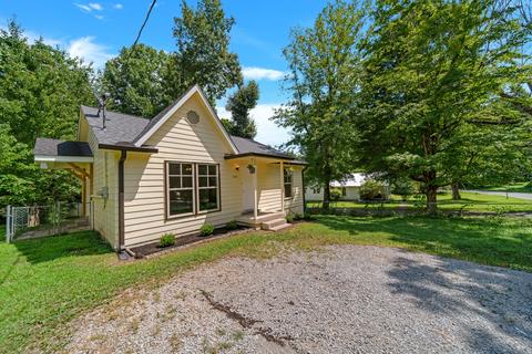 420 Circle Dr, Springfield, TN 37172 photo 2