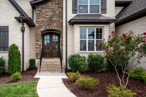 1007 Alpaca Dr, Spring Hill, TN 37174 photo 2