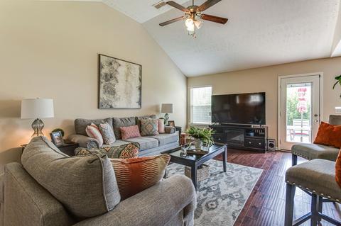 111 Farmbrook Ct, Murfreesboro, TN 37128 photo 6