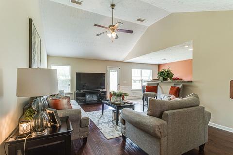 111 Farmbrook Ct, Murfreesboro, TN 37128 photo 5