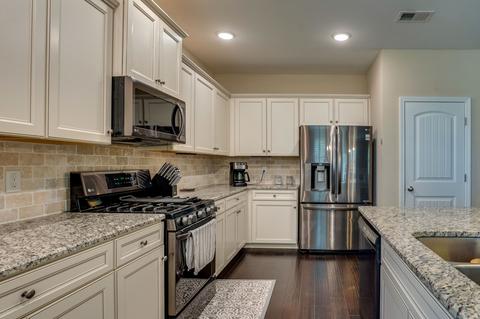 2000 Austin Dr, Spring Hill, TN 37174 photo 9