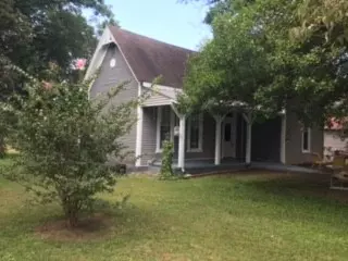 409 Horton St, Decherd, TN 37324 photo 1