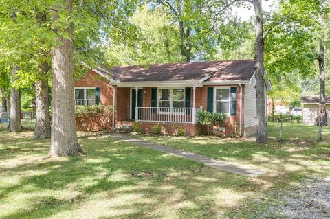 2504 Allison Ln, Springfield, TN 37172 photo 2