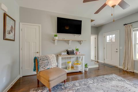 105 Greenbrier St, Dickson, TN 37055 photo 7