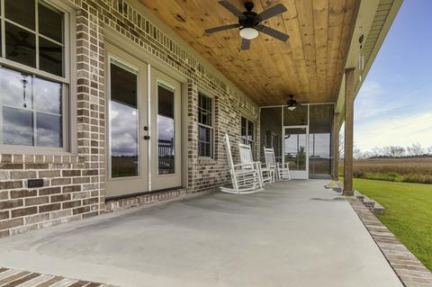 200 Commerce St E, Loretto, TN 38469 photo 2