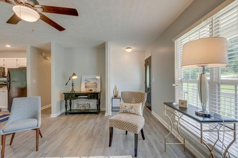 109 Sherron Dr, Dickson, TN 37055 photo 9