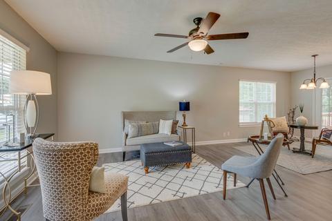 109 Sherron Dr, Dickson, TN 37055 photo 4