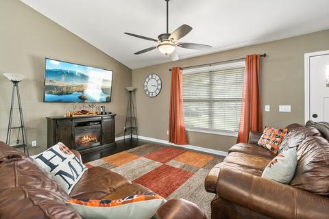 209 Celeste Dr, Baxter, TN 38544 photo 4