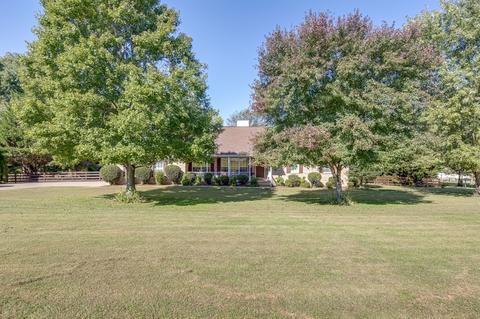 628 Charles Ln, Spring Hill, TN 37174 photo 4
