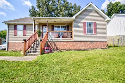 1114 10th Ave E, Springfield, TN 37172 photo 1
