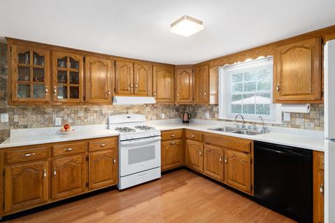 541 Swift Ln, Cunningham, TN 37052 photo 11