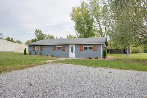 162 Chestnut St, Baxter, TN 38544 photo 2
